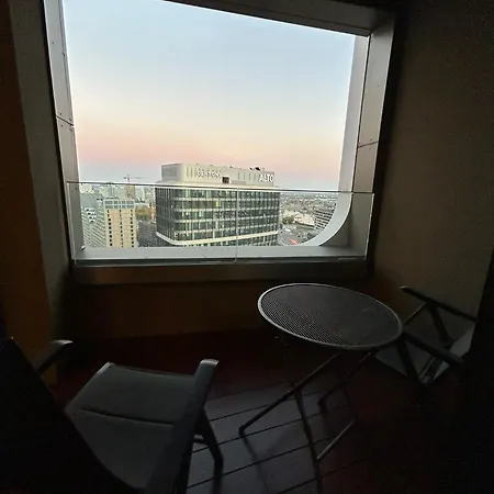 Sky Park Tower 1, 22 Level, Downtown Centrum, Adress In Town, Parking Included Pozsony