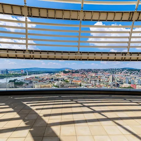 Sky Park Tower 1, 22 Level, Downtown Centrum, Adress In Town, Parking Included Appartement